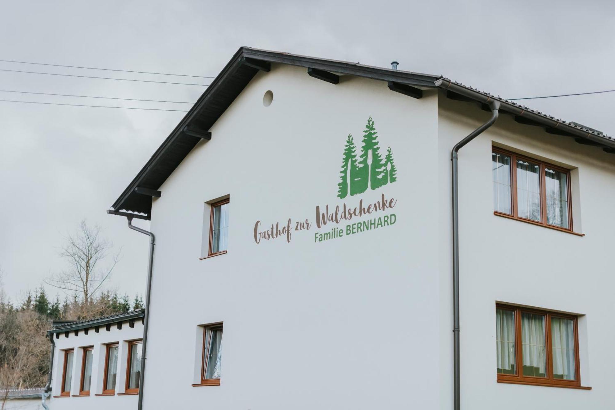 Gasthaus Zur Waldschenke Zeltweg Bagian luar foto